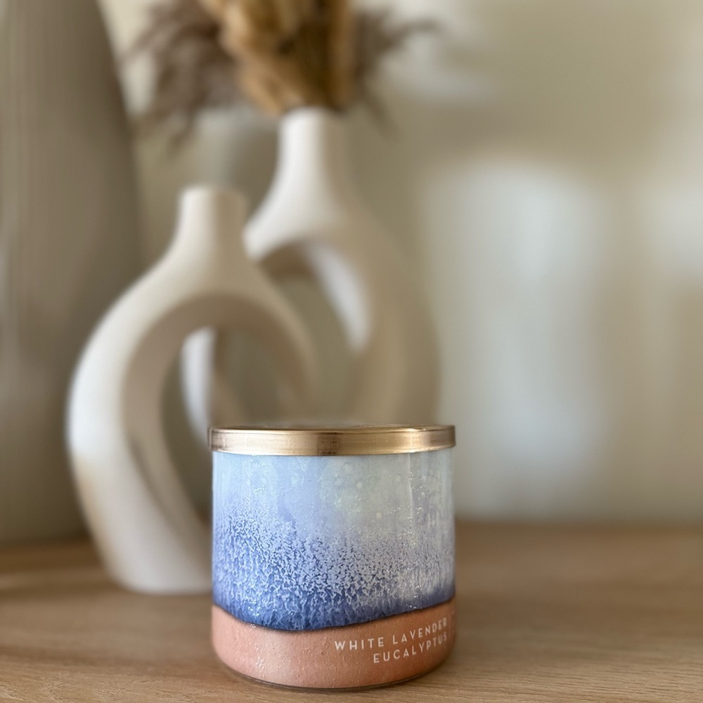 BATH AND BODY WORKS WHITE BARN white lavender eucalyptus